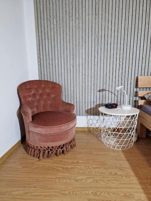 Grosszuegige Ferienwohnung 4+1 P. Büttelborn Buitenkant foto