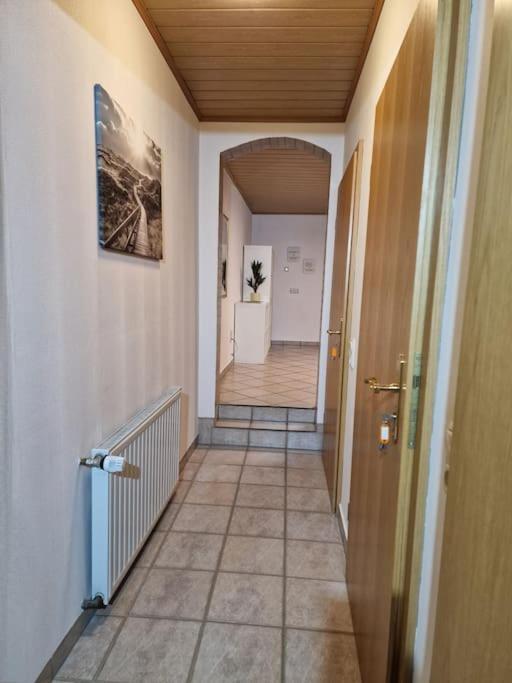 Grosszuegige Ferienwohnung 4+1 P. Büttelborn Buitenkant foto