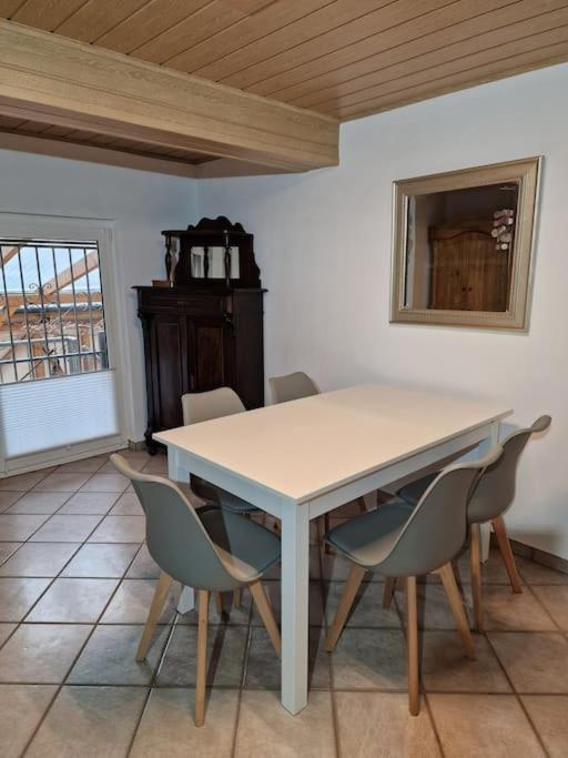 Grosszuegige Ferienwohnung 4+1 P. Büttelborn Buitenkant foto