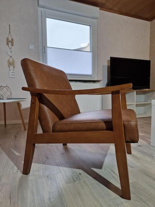 Grosszuegige Ferienwohnung 4+1 P. Büttelborn Buitenkant foto